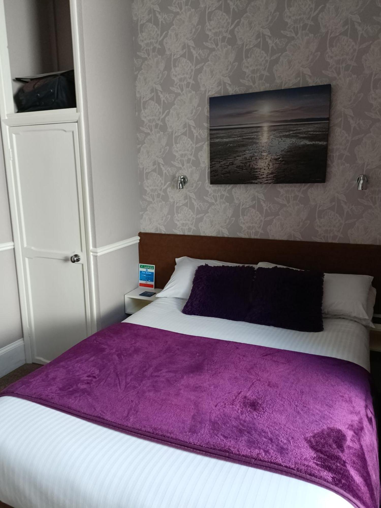 Lawnswood Guest House 토키 외부 사진